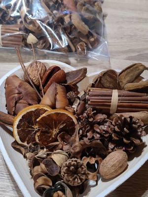 Decorative potpourri like new with dried natural elements