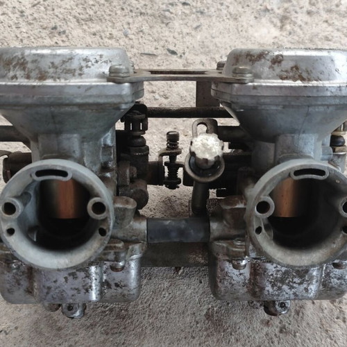 Double Carburetor Mikuni used from Yamaha SX250