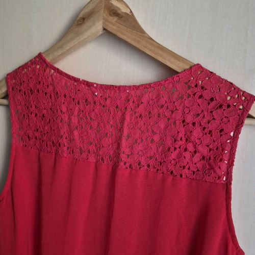 Naf Naf red dress with lace like new, size 38