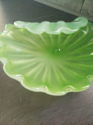 Murano shell like new