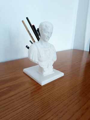 Julius Caesar pencil holder new, 3D printed, 20 cm