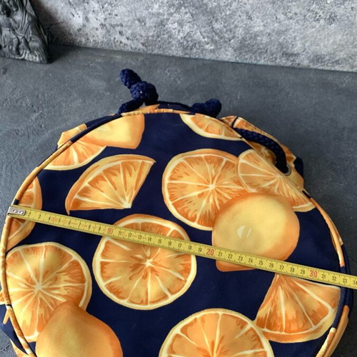 Handbag used, spacious for the beach