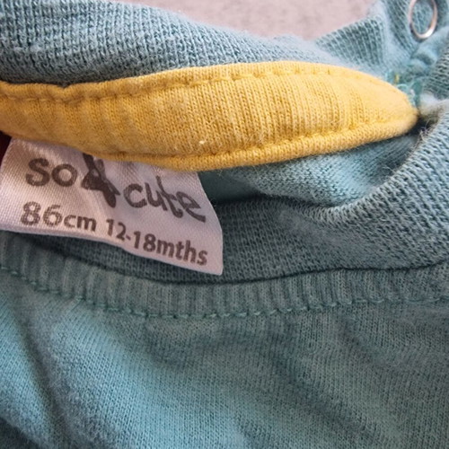 Short-sleeve t-shirt used, size 86