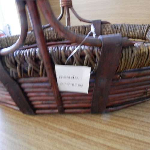 Polygon basket with handle large D-7171BC like new
