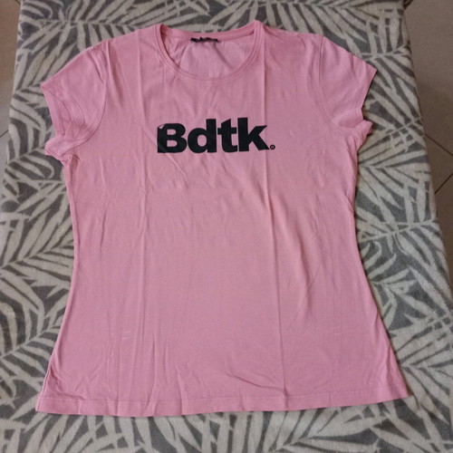 BodyTalk women's t-shirt pink size Small like new
