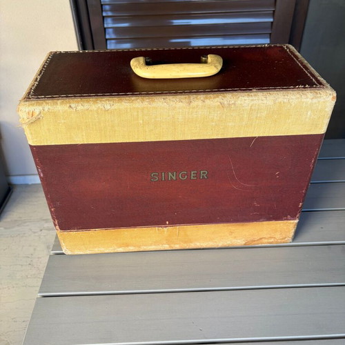 Singer 128K hand-crank sewing machine used, 1958 vintage