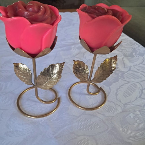 Avon vintage rose candle holder set with candles from 1970, like new
