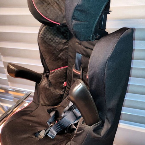 Child Car Seat 9–36kg used, ECE R44/04 certified