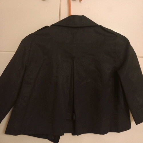 Jacket black cropped used, size M
