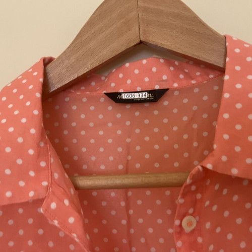 Massimo Dutti coral polka dot shirt used, size S