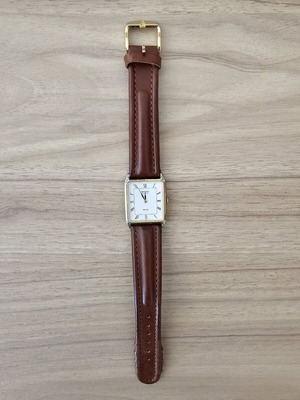 Seiko wristwatch used, gold color