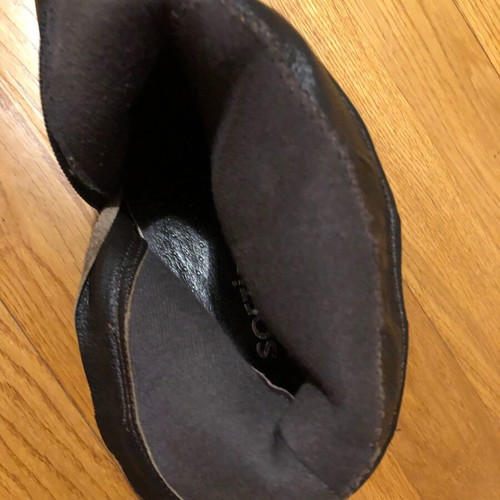 Black leather ankle boots like new, size 41