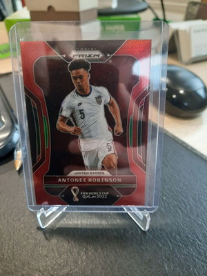 2022 Panini Prizm Fifa W.C. Antonee Robinson Red card like new