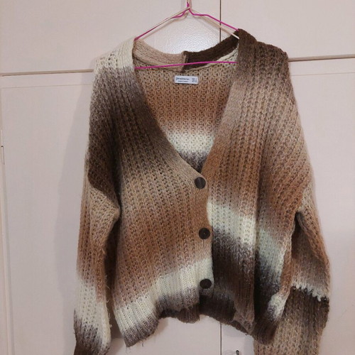 Stradivarius knitted brown cardigan like new with ombre patterns
