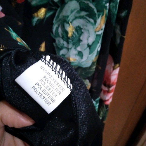 Floral wrap dress like new, size M