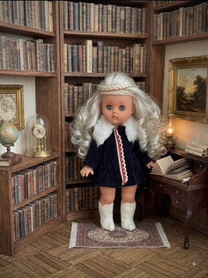 Bella doll, beautiful, fully dressed