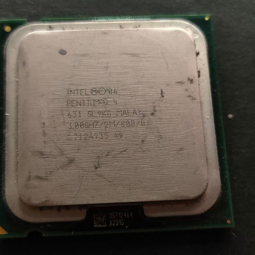 Intel Pentium 4 631 3.00GHz LGA775 processor like new