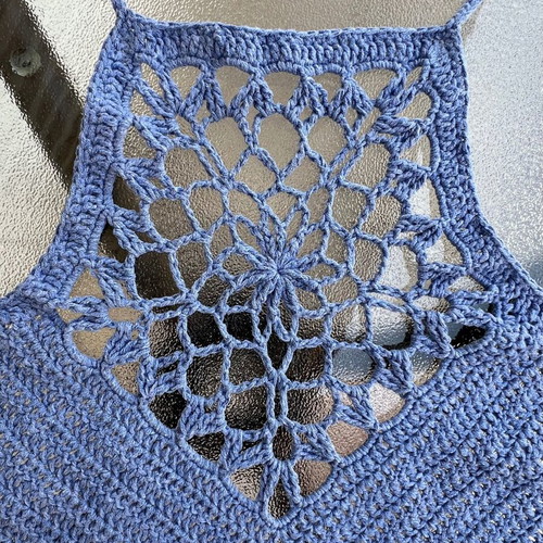 Crochet Halter Crop blue, new, size M
