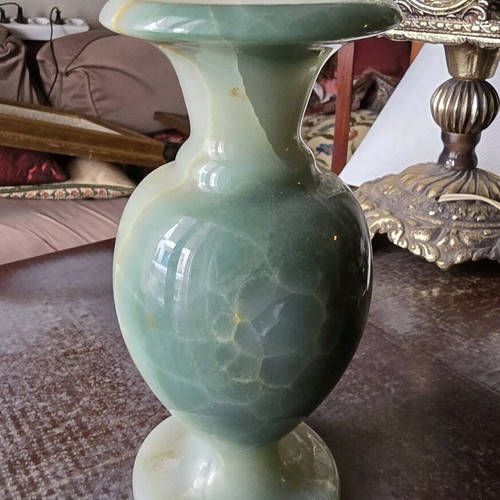 Marble vase like new, height 15 cm