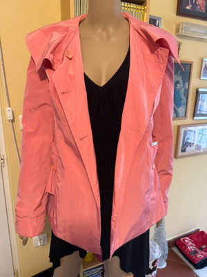 Pink jacket Coconuda size M water resistant like new