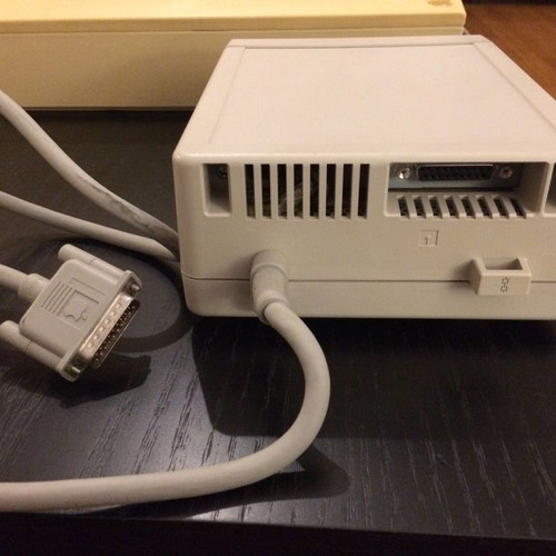 Apple 5.25 Drive for floppy disks used, model A9M0107, 1986