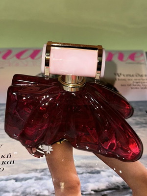 Carolina Herrera La Bomba Eau de Parfum 30 ml