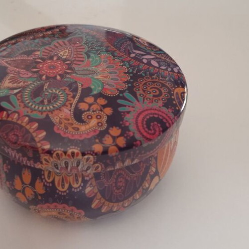 Container for tealight or scented candles new with Indian design