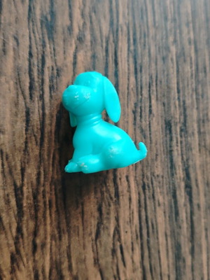 Φιγούρα μπλε σκυλάκι Kinder έκπληξη μεταχειρισμένη