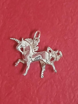 Silver unicorn pendant