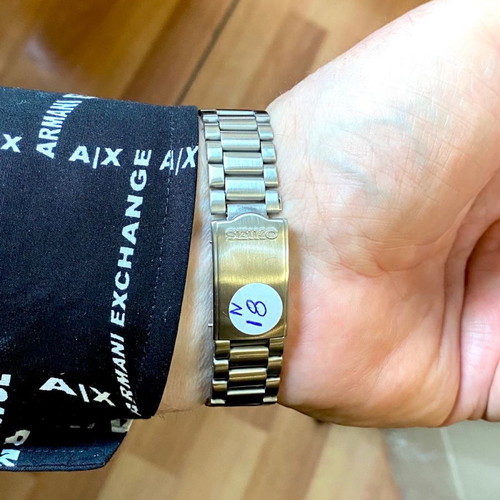 Seiko 5 N18 automatic vintage watch 1970s