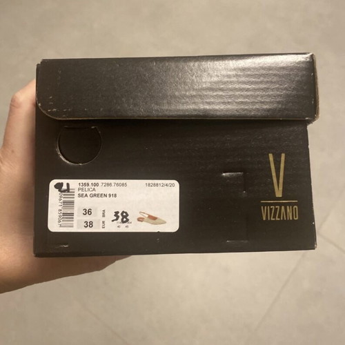 Vizzano leather flats new, with anti-slip sole, mint color