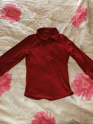 Μπλουζάκι κόκκινο με γιακά και μανίκια 3/4 σαν καινούργιο, vintage