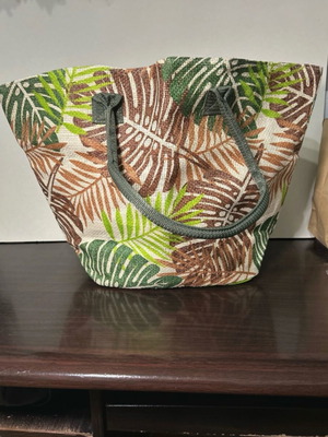 Large multicolored straw shoulder bag new