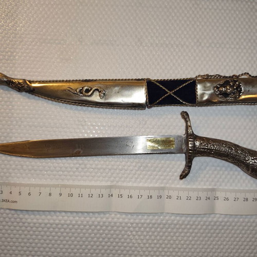 Decorative daggers with sheaths, 27–30cm, collectible