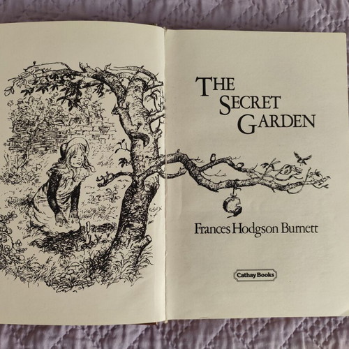 The Secret Garden hardback book by Frances Hodgson Burnett, 1983 edition