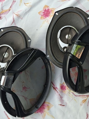 Kenwood car speakers 200W RMS like new