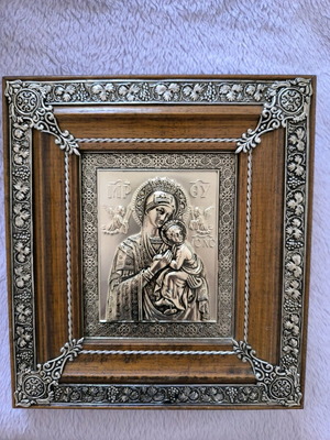 Silver icon like new 22x20