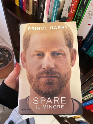 Prince Harry book like new, Italian translation