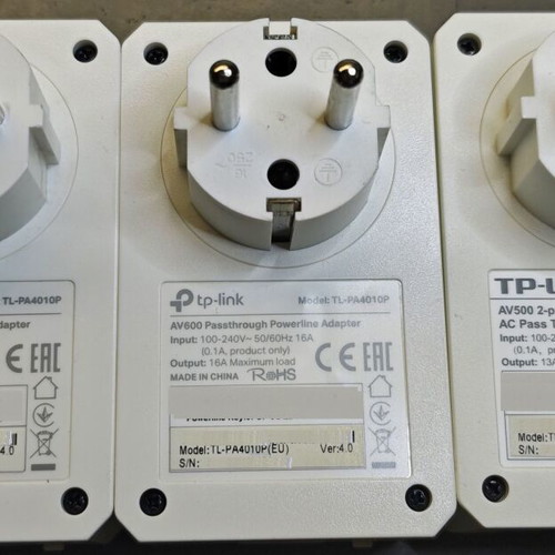 TP-Link powerline adapter set of 3 used, TL-PA4010P and TL-PA4020P