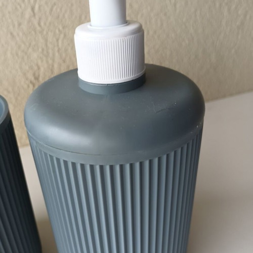 VICKO dispenser and toothbrush cup set