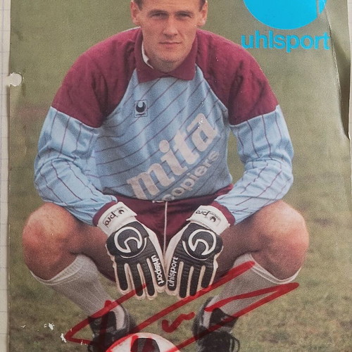 Filip de Wilde autograph like new, authentic