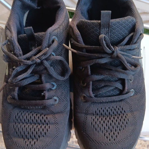 Skechers athletic shoes size 36 used, black