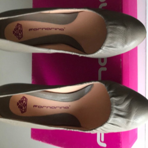 Fornarina pumps size 36 like new, gray