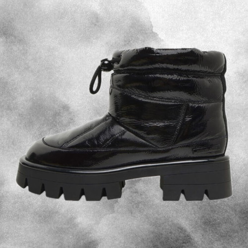 Michael Kors Black Quilted Boots Brand New