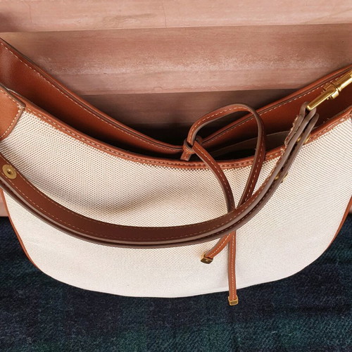 Mango shoulder bag as new