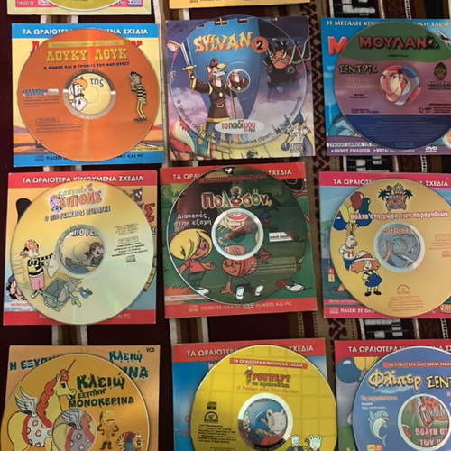 Pack of 20 children's DVD and VCD used, classic animated cartoons with dubbing