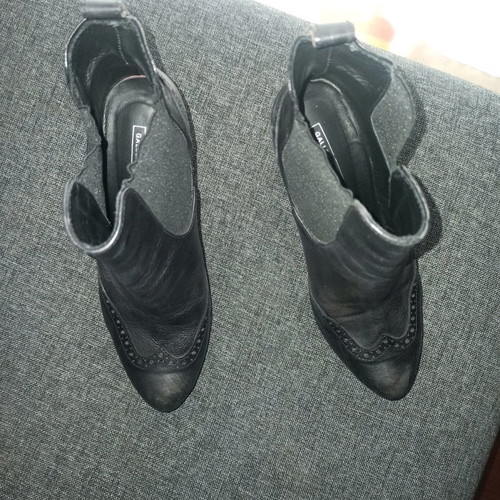 Galleria di Scarpe leather women's ankle boots like new, black, size 39