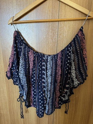 Boho blouse Bershka like new, floral print, size S