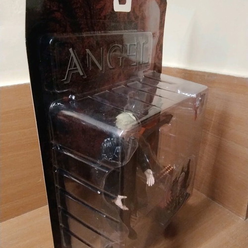 Buffy Moore Vampire Slayer 5' Angel Spike figure new