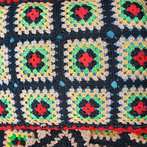 Handmade throw blanket like new with pillow